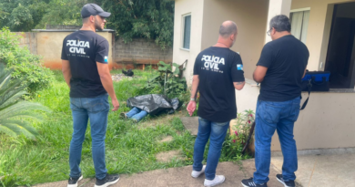 Após mãe ser morta a tiros, jovem teria assassinado o pai em Itaocara Após mãe ser morta a tiros, jovem teria assassinado o pai em Itaocara
