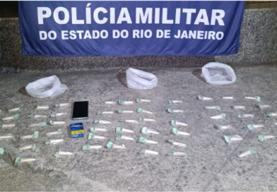 Mulher é presa por tráfico de drogas em Itaperuna