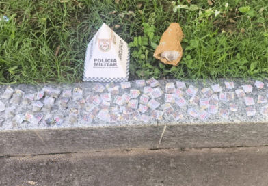 PM apreende drogas após suspeito fugir em Bom Jesus do Itabapoana