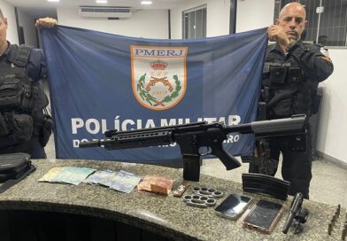 PM apreende revólver municiado e arma de airsoft em Itaperuna