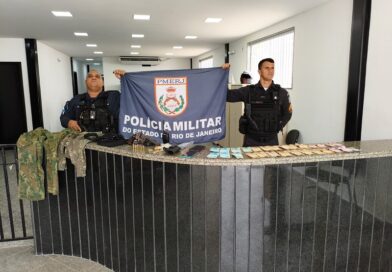 Homem é preso com arma, munições e droga no dia do aniversário em Itaperuna