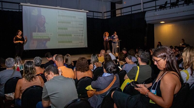 Seeduc apresenta projetos de empreendedorismo para estudantes