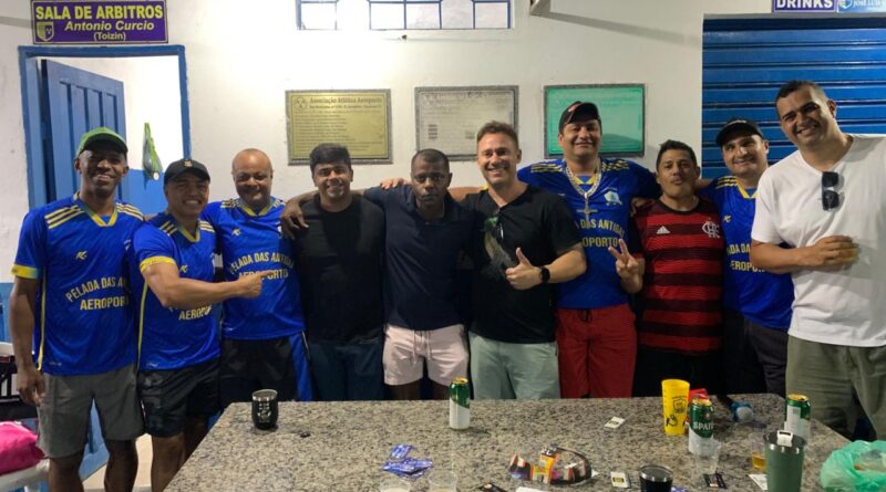 Vereador Barata da Saúde participa da “Pelada dos Amigos” em Itaperuna