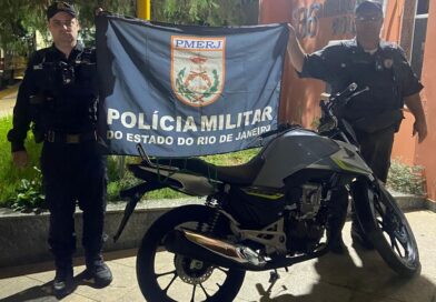 Adolescente é flagrado conduzindo moto irregular no Centro de Aperibé