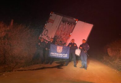 Carga de carne roubada é recuperada pela PM em Italva