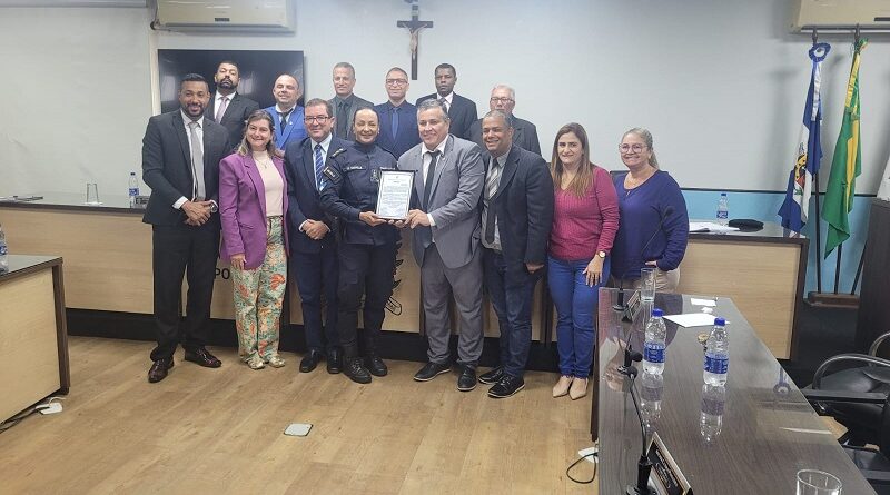 Comandante da PM é homenageada na Câmara Municipal de Itaperuna
