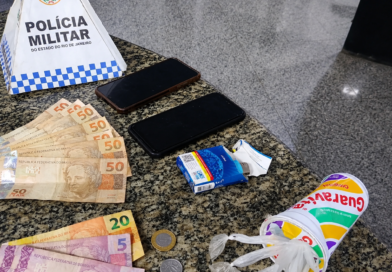 Drogas são apreendidas durante patrulhamento tático em Itaperuna