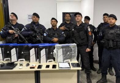 PM apreende aparelhos eletrônicos durante cumprimento de mandado em Itaperuna