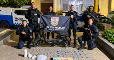 Jovem tenta fugir da PM, mas acaba preso com mais de 100 porções de drogas em Pádua