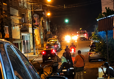 Jovem é surpreendido por tiros e acaba baleado em Itaperuna