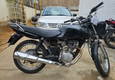 homem é preso com moto sem placa e chassi raspado em Itaperuna